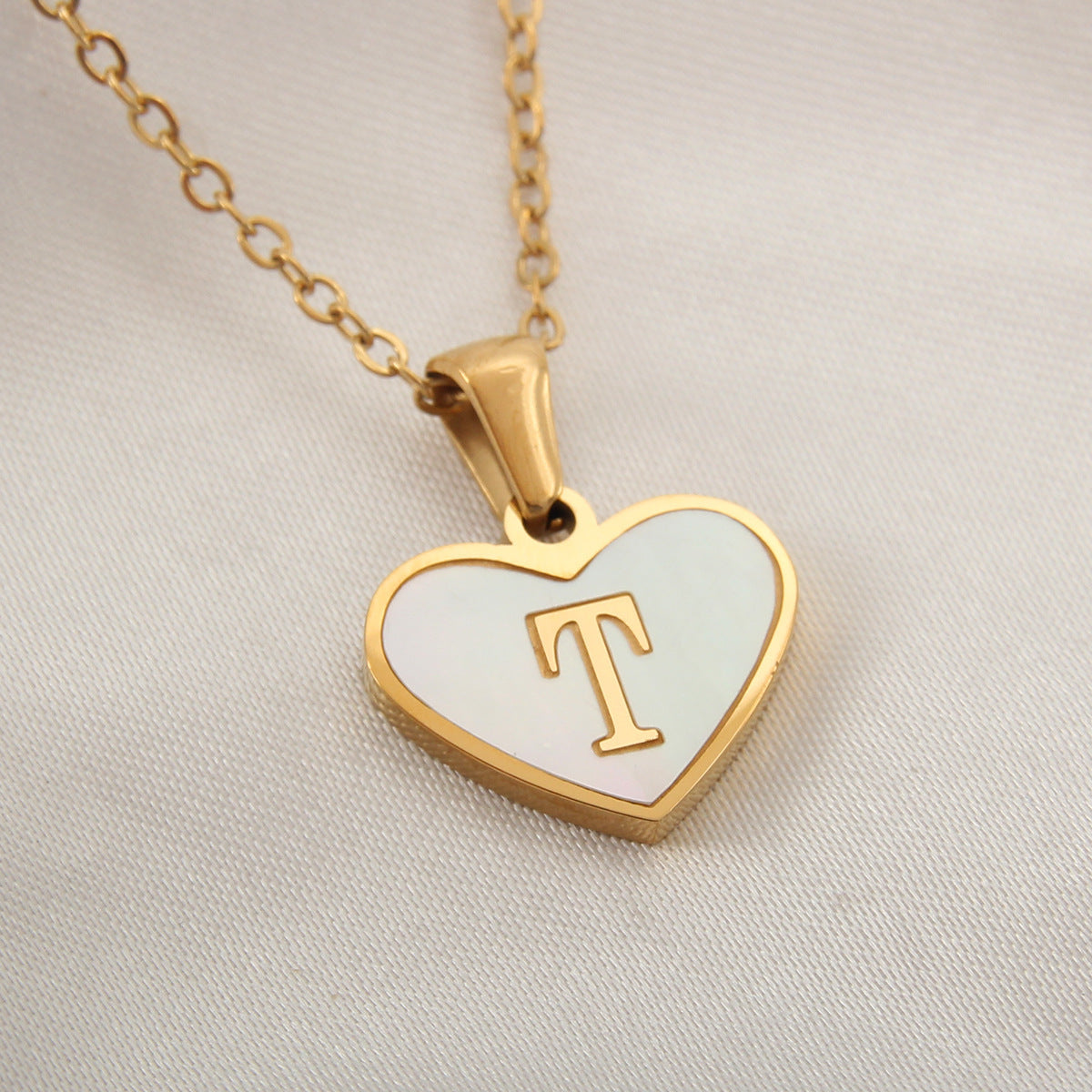 26 Letter Heart-shaped Necklace White Shell Love Clavicle Chain Fashion Personalized Necklace For Women Jewelry Valentine's Day - ARCHSHOPE