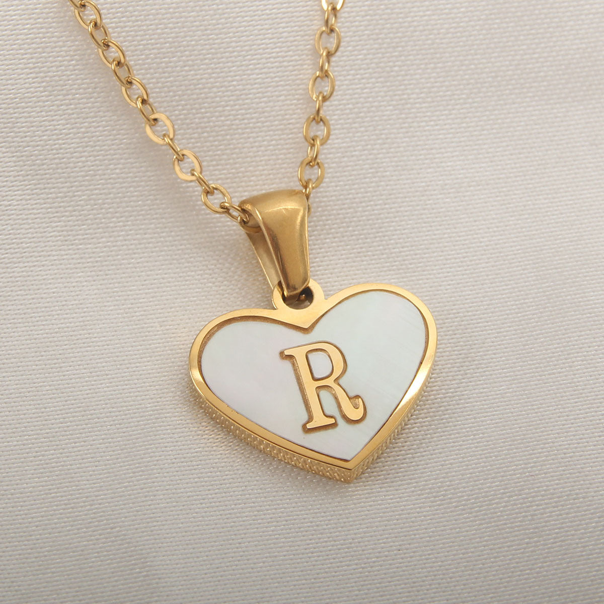 26 Letter Heart-shaped Necklace White Shell Love Clavicle Chain Fashion Personalized Necklace For Women Jewelry Valentine's Day - ARCHSHOPE