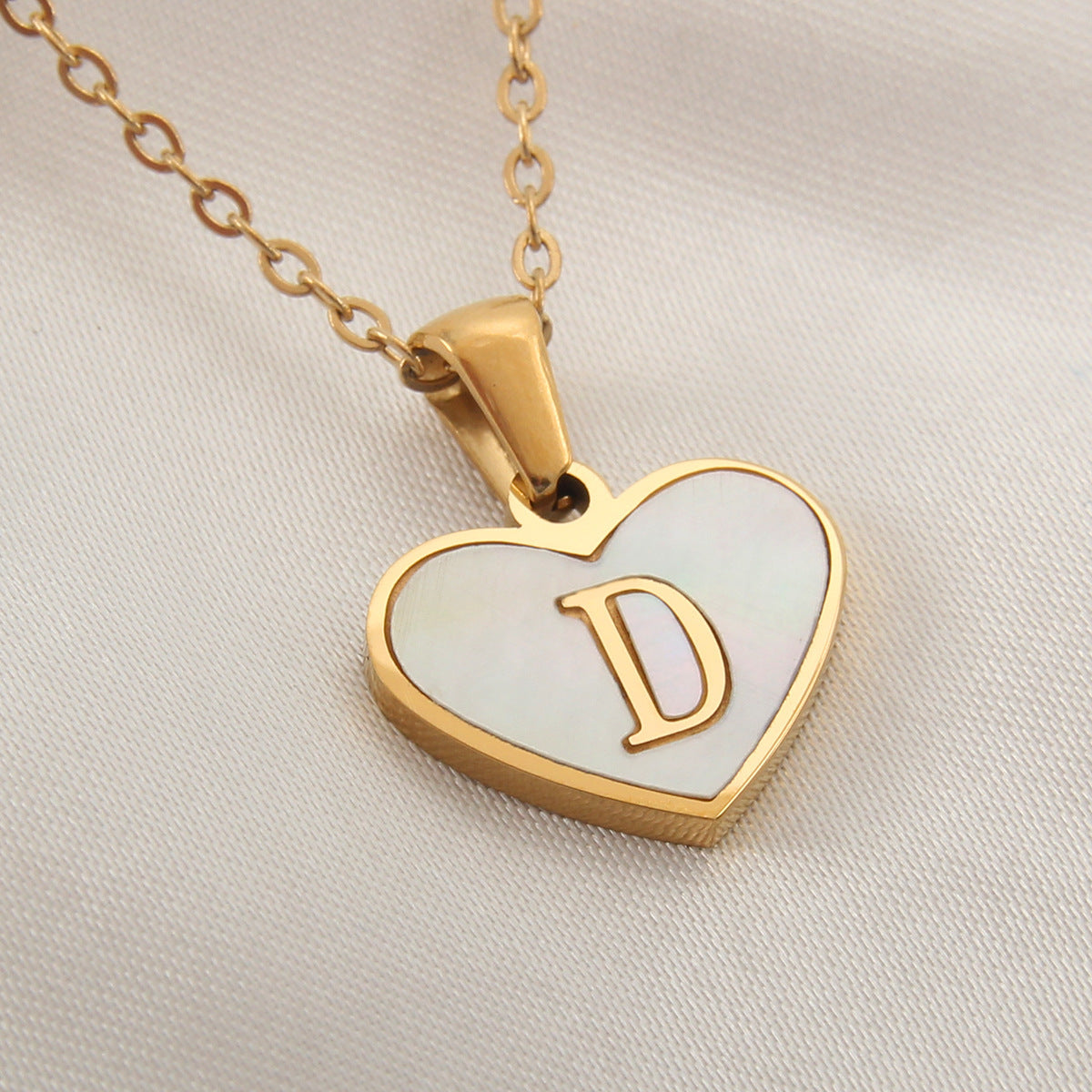 26 Letter Heart-shaped Necklace White Shell Love Clavicle Chain Fashion Personalized Necklace For Women Jewelry Valentine's Day - ARCHSHOPE